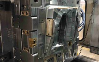 Automotive-Lighting-Mold-4